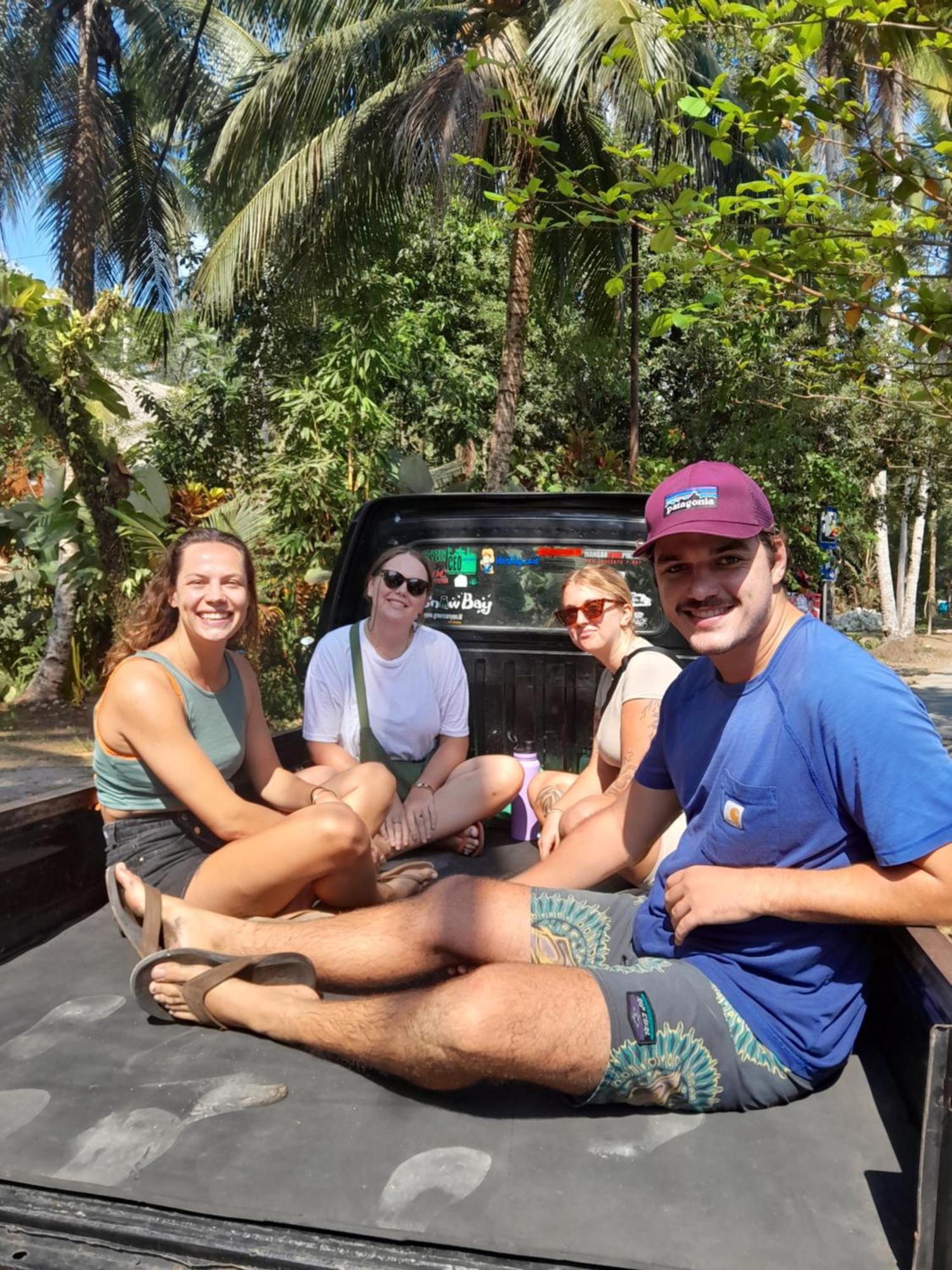 Anik Homestay & Dormy Batukaras Buitenkant foto