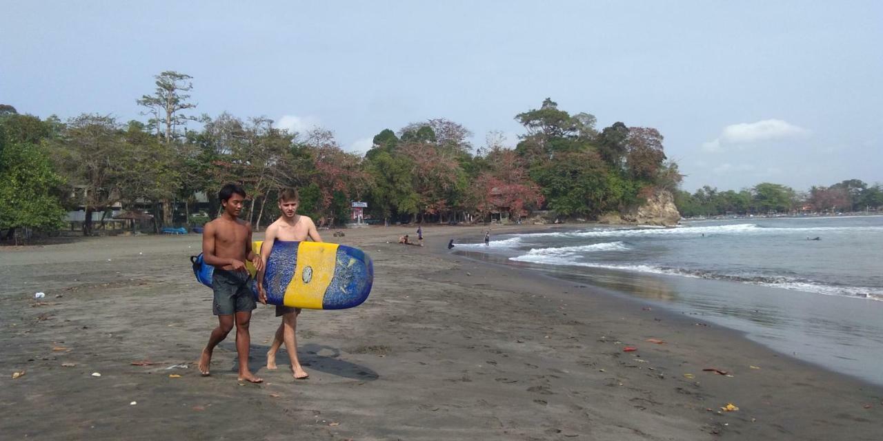 Anik Homestay & Dormy Batukaras Buitenkant foto